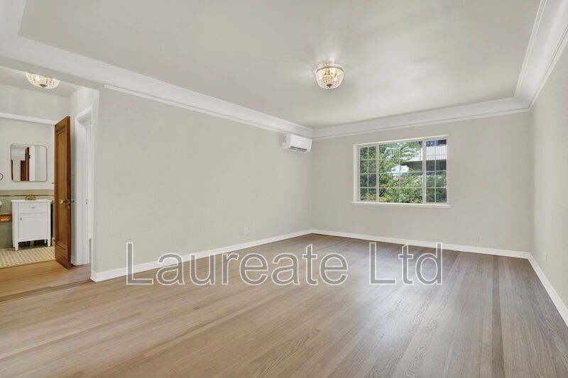 MOVE-IN SPECIAL!!!Meticulously renovated 2bd 2Ba units in Historic La Rue building in Heart of Congress Park!!! property image