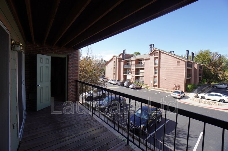 Cozy 2nd floor 2 Bedroom condo in Littleton! Must See! property image