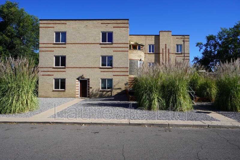 Charming and spacious 2 Bedroom in Cherry Creek North - Tons of Character property image