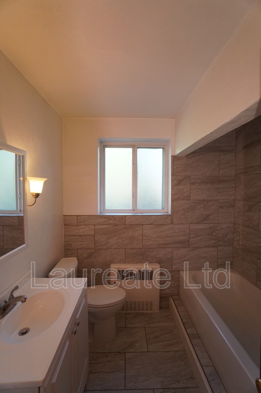 Charming and spacious 2 Bedroom in Cherry Creek North - Tons of Character property image