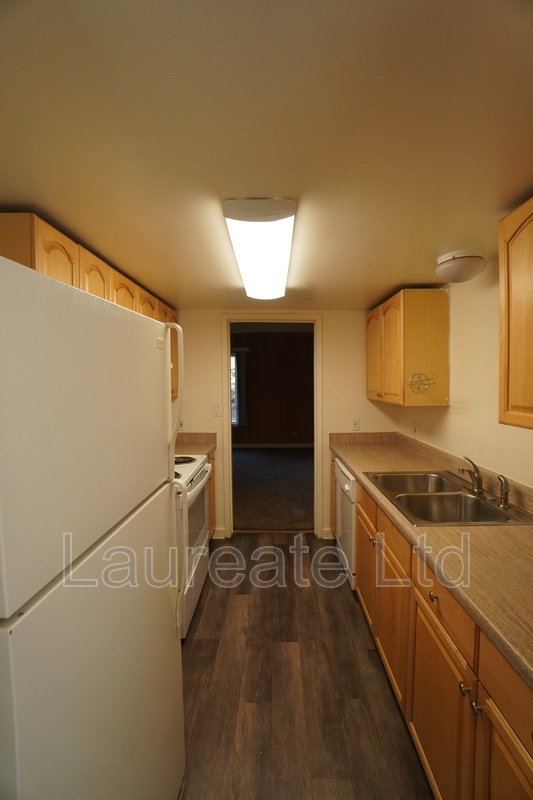 MOVE-IN SPECIAL!!Spacious 2 Bed 2 Bath Condo in Denver - MUST SEE!! property image