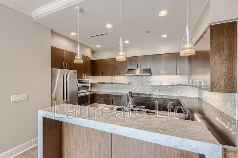 Stunning 2 Bedroom 10th Floor Condo with Western Views in Greenwood Village!! property image