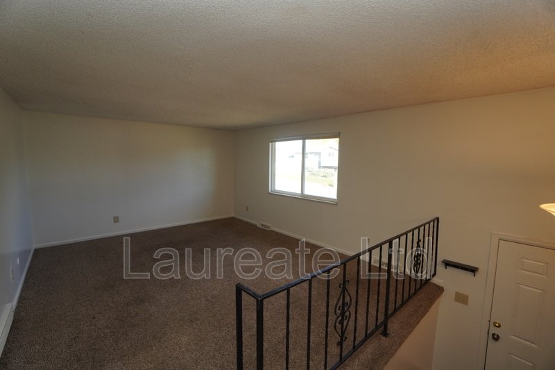 Charming 2 bederoom Bi-Level Single Home in SW Littleton/Lone Tree!! property image