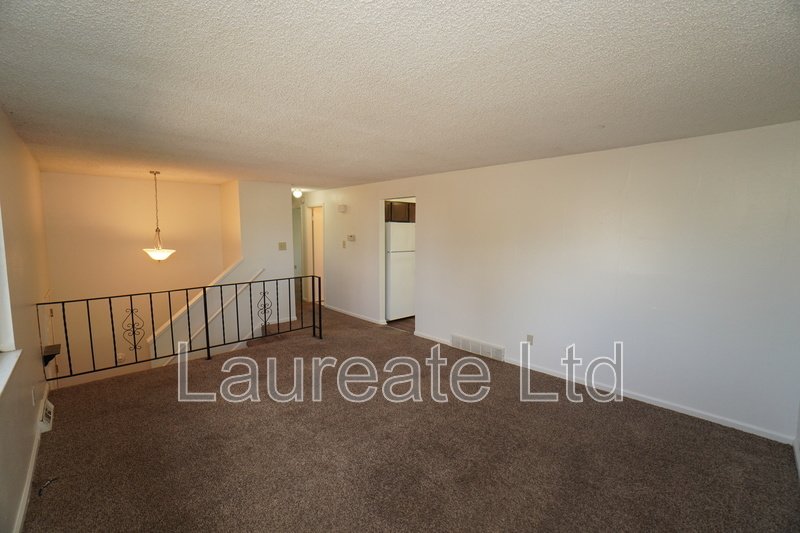 Charming 2 bederoom Bi-Level Single Home in SW Littleton/Lone Tree!! property image